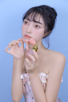 我为卿狂正版免费观看